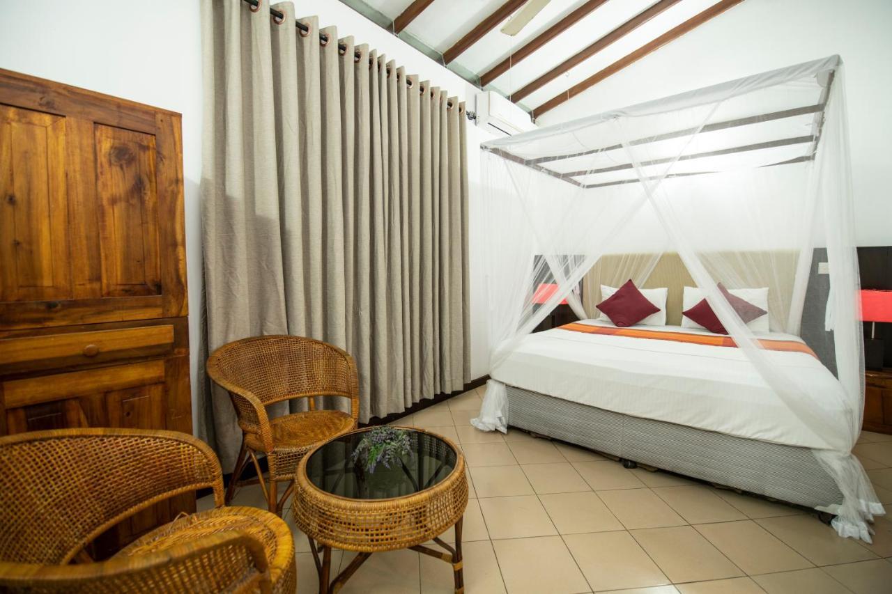 Shakuna Villa ฮิกคาดูวา ภายนอก รูปภาพ